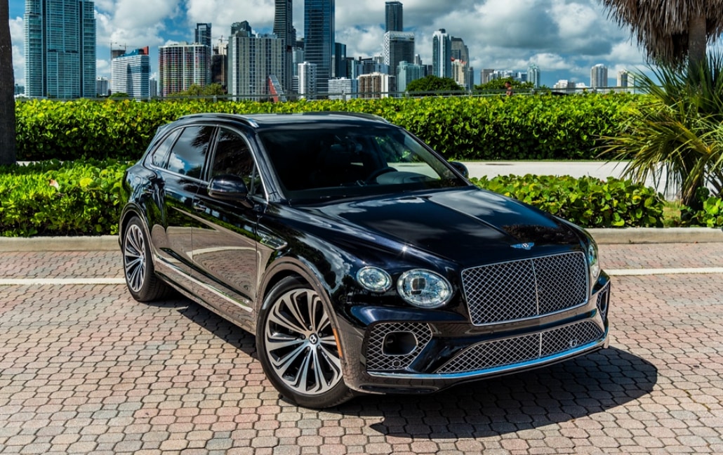 bentley-bentayga-2023-black-5