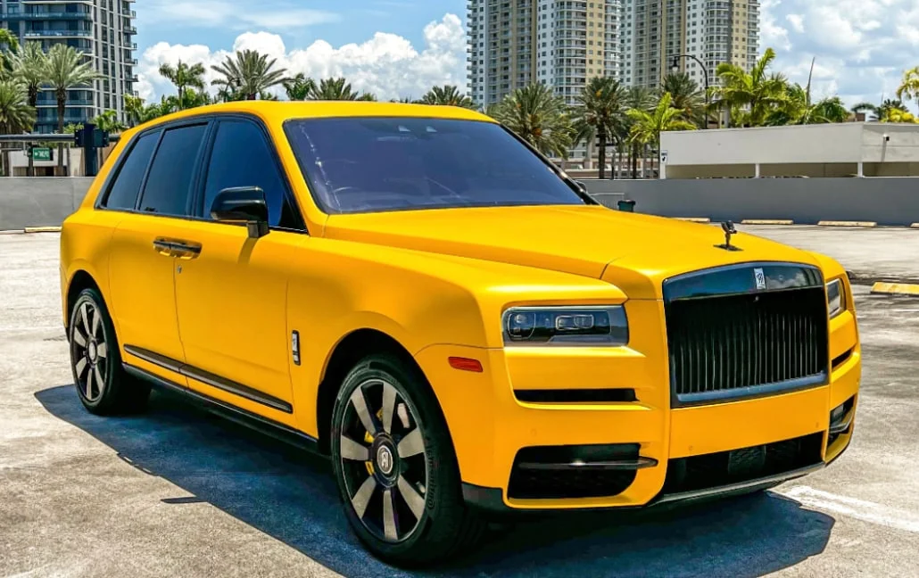 rolls-royce-cullinan-yellow-1-s